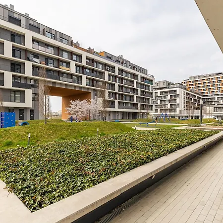 Modern With Ac, Balcony & Free Parking Apartamento *